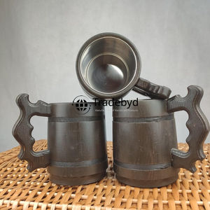 เหยือกไม้ดีไซน์กว้างงานหัตถกรรมที่ยั่งยืนสำหรับเครื่องดื่มร้อนโดย tradebyd - Product Image 1