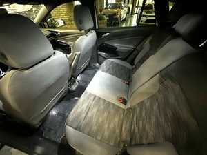 Pre-owned Clean 2022 Volks-wagen id-4 - Product Image 4