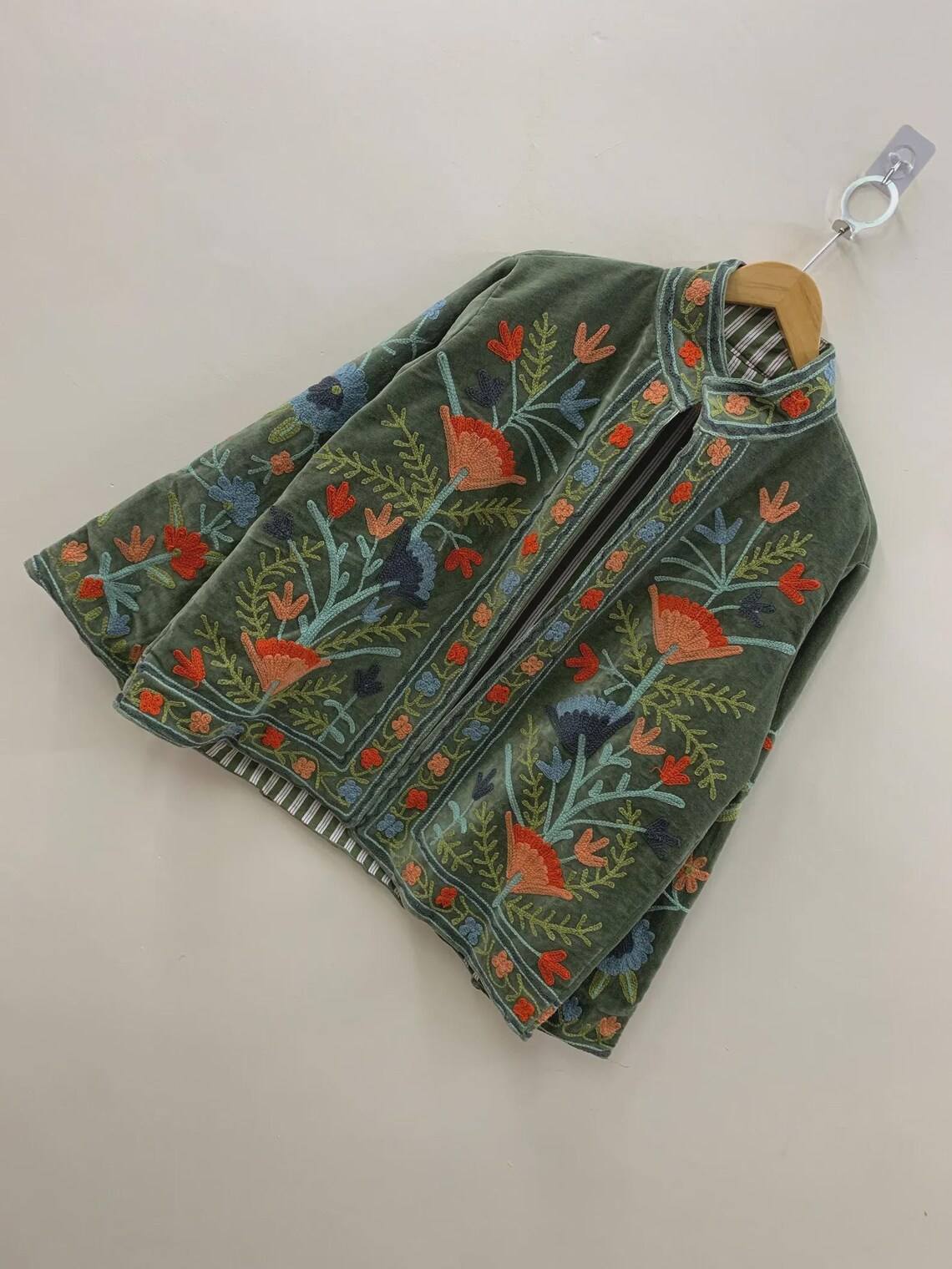 เช่นเดียวกับภาพ