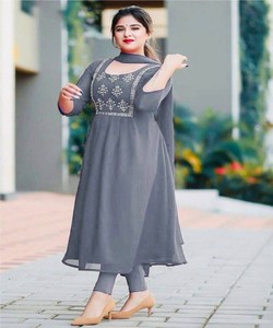 Robe en Georgette de Soie Prêt-à-Porter pour Femme-Tenue de Fête Ethnique avec Dupatta - Product Image 2