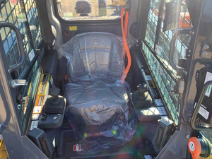 Meilleur prix promotionnel : Mini-chargeuse compacte John 325G, 5 tonnes, 74 CV, moteur à essence, pompe hydraulique YUKEN, garantie 4 ans - Product Image 5