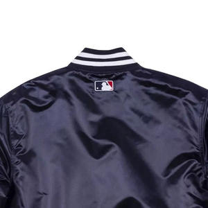 Veste universitaire sportive en satin pour homme, tissu tissé 100% polyester, logo frontal, pour l'hiver - Product Image 2