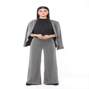 Ensemble coordonné tendance de haute qualité pour femmes |   Ensemble haut et bas assorti d'inspiration créateur pour la vente en gros, les marques et l'exportation - Product Image 1