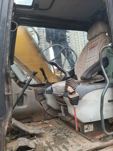 Excavatrices sur pneus d'occasion avec des composants clés tels que les moteurs, les boîtes de vitesses et les pompes à engrenages - Product Image 2