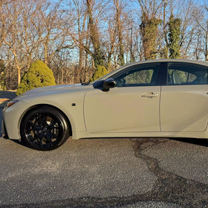 Lexus IS 500 F Sport Performance Premium 2025 Usado, 470 Millas, 472 HP, Motor V8 de Aspiración Natural, Incognito, Sin Modificar - Product Image 1