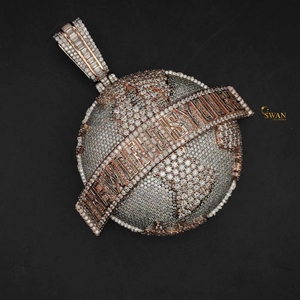 Collar con Colgante Hip Hop de Plata 925 Chapado en Rodio de Alta Calidad, Diamantes Cultivados en Laboratorio, Diseño de Globo con Cadena de Cuerda, Certificado IGI - Product Image 3