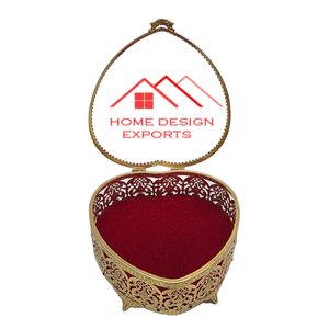 Joyero de metal con forma de corazón con acabado dorado con tapa de vidrio Diseño de lujo Caja de metal de tamaño personalizable - Product Image 1