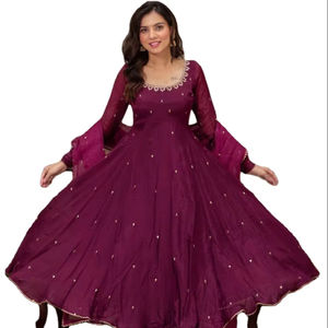 Vestido Anarkali de punto completo de moda pakistaní de nuevo diseño especial para adultos con conjunto Dupatta que ofrece comodidad y fiesta todos los días - Product Image 1