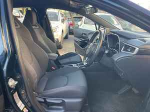 Toyota Corolla Sport hybride d'occasion 2018, conduite à droite - Product Image 2