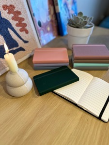 Cahier A5 en gros Journal en cuir personnalisé avec planificateur d'affaires à pointillés Journal en cuir imprimé pour un usage individuel ou professionnel - Product Image 2