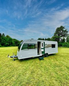 Remolques de caravana blancos en buen estado, modulares y ligeros. - Product Image 6