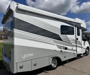 Mới ngoài trời sang trọng 4WD di động Motorhome Caravan trailers với nhà vệ sinh <span class=keywords><strong>Camper</strong></span> <span class=keywords><strong>Mini</strong></span> <span class=keywords><strong>Camper</strong></span> off road <span class=keywords><strong>RV</strong></span> <span class=keywords><strong>Camper</strong></span> van cho cắm trại - Product Image 3