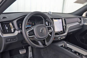 2022 pour XC60 Recharge EAWD T8 Polestar Engineered 4dr SUV Euro III phares LED voitures d'occasion direction gauche sièges en cuir arrière - Product Image 6