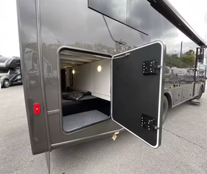Autocaravana C0achmen RV Euro 25TB Usada, Lista para Enviar, Clase A, Vehículo para 4-6 Pasajeros, en Venta en Todo el Mundo - Product Image 3