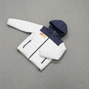 Veste matelassée pour femme, style zippé, coupe ample, logo personnalisé, tissu 100% polyester, rembourrage en coton, respirante, épaisse, OEM - Product Image 5