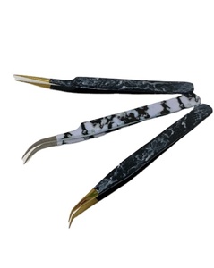 Pince à épiler pour cils avec logo personnalisé Fournitures de beauté Pince à épiler pour extension de cils avec volume de marque privée pour cosmétiques - Product Image 1