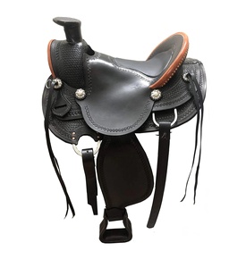 Selles de cheval de piste de plaisir de course de baril en cuir occidental noir durable et ensemble de selles de cheval sculptées à la main - Product Image 1