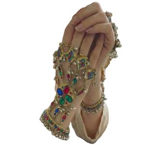 Vibrante Brazalete Tribal Afgano Kuchi Vintage Hecho a Mano con Cuentas Multicolor y Trabajo de Espejo, Anillo Bohemio para Dedo, Ideal para Bodas y Fiestas - Product Image 1