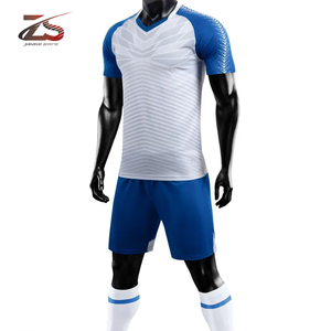Fútbol Uniformens Sports Sleeve Custom logo and Coler hecho en Pakistan - Product Image 3