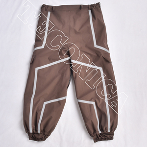 Pantalones de Carga Impermeables Unisex Color Marrón con Ribete Reflectante, Aislamiento Térmico para Invierno, Cintura Ajustable, Venta al Por Mayor - Product Image 2