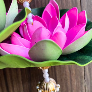 Beau lotus artificiel suspendu ensemble de 2 tentures murales Gotta et Moti Work Lotus tentures pour la maison, décor d'occasions de mariage - Product Image 2