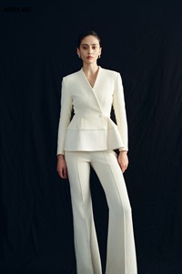 Listo para enviar Precio barato Pantalones de mujer de cintura alta Pantalones acampanados SILAS Precio de fábrica Hecho en Vietnam - Product Image 5