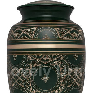 Urnas para adultos de cremación funeraria de latón grabado en verde y oro para cenizas humanas Bolsa de terciopelo gratis - Product Image 1