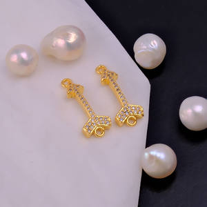 Pendentif flèche plaqué or 18 carats à la mode avec breloque de direction délicate en zircon cubique micro pavé pour breloques de bracelet de collier à faire soi-même - Product Image 4