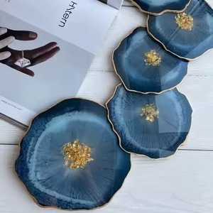 Posavasos de resina brillante hechos a mano con acabado brillante multicolor diseñado para un bar en casa vibrante y entornos festivos - Product Image 1