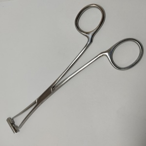 Vente en gros Pince à septum pour piercing corporel Pince à aiguille en acier inoxydable Instruments chirurgicaux Pince à piercing pour oreille corporelle - Product Image 1