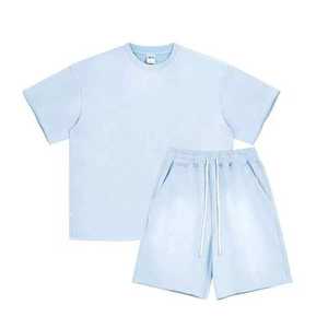 Conjunto de camisa y pantalones cortos lavados con ácido de algodón de alta calidad con diseño personalizado Conjunto de verano con diamantes de imitación para hombres y mujeres. - Product Image 2