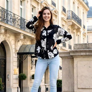 Camisa Elegante con Estampado Floral Coreano para Mujer, Tejido Modal de Ganchillo, Estilo Casual Vintage con Decoración de Botones, Uso Diario - Product Image 1