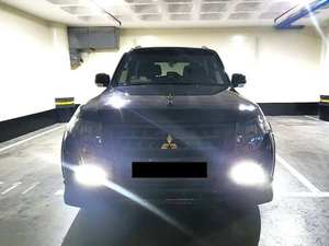 PAJERO 3.8L V6 2024 Usado, Volante a la Derecha, Diésel, Asientos de Cuero, Neumáticos R17, Automático, Euro IV, Techo Panorámico - Product Image 2