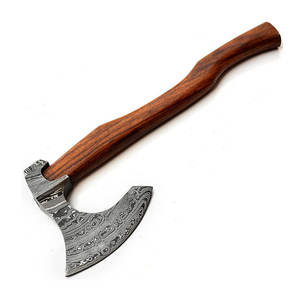 Haches en acier Damas de style artisanal avec un motif en acier unique et une poignée en bois durable Haches en acier Damas - Product Image 1