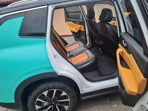 2021 WEITMISTER W 6 SUV AWD R18 Lithium Battery Leather Seats Double Motor <b>Panoramic</b> Sunroof Aluminium Alloy Roof Rack LED - Product Image 3