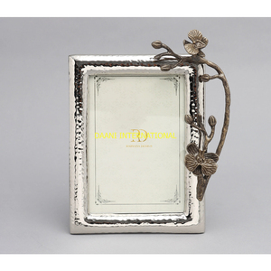 Marco de fotos de Metal con diseño de vid entrelazado dorado, sala de estar decorativo para marco de fotos de mesa, oficina y artículo para regalo - Product Image 6