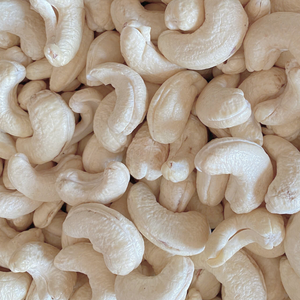 Noix de cajou crues Offre Spéciale Sw320 Prix des noix de cajou Noix de cajou exportées Emballage avec étiquette privée disponible - Product Image 1