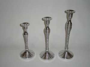 Lot de 2 bougeoirs plaqués nickel au design moderne Vantage pour la décoration de la maison et le salon. - Product Image 5