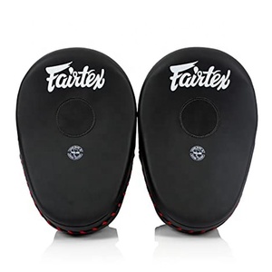 Mitaines d'entraînement Fairtex Focus Pads pour la boxe et le kickboxing, rembourrage doux, prise sécurisée, coutures durables, équipement d'entraînement pour la salle de sport quotidienne - Product Image 4