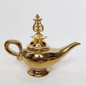 Calligraphie Arabe Beau Brûleur d'Encens Métallique Doré Logo Personnalisable en Gros Diffuseur d'Aromathérapie Incroyable - Product Image 3