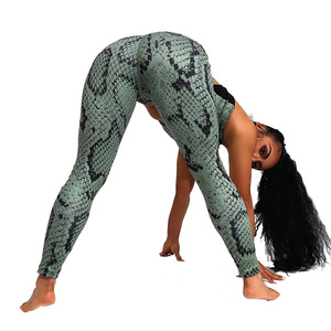 Wholesale Women's Fitness Wear High Quality Yoga Sports Bra <b>Legging</b> Sets Solid <b>Pattern</b> Active Wears OEM Service Hot Selling - Product Image 6