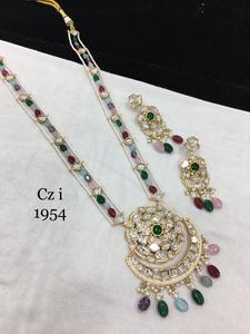 Élégant ensemble collier et boucles d'oreilles Kundan Moshniite pour les mariages fêtes fiançailles ajoute de la beauté à votre style - Product Image 6