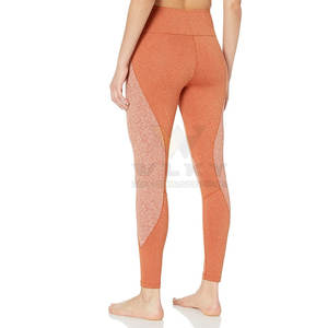 Legging de fitness taille haute respirant de meilleure qualité pour femmes approvisionnement en gros prix raisonnable fabriqué au Pakistan - Product Image 3