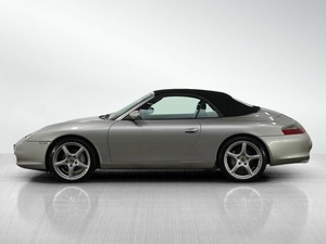Porsche 911 Carrera 2003 Usado con Poco Kilometraje, Excelente Rendimiento del Motor y Asientos Confortables - Product Image 3