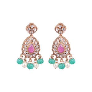 Vibrante Juego de Joyas Nupciales Gulabi Glow Gajaah de Plata 925 con Zafiro Rosa, Diamantes Polki, Esmeralda y Perlas - Product Image 4