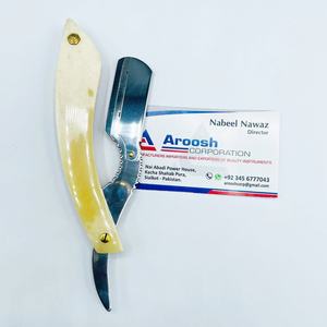 Vente en gros Rasoir droit professionnel Rasoirs pliants Logo personnalisé en acier inoxydable avec manche en bois Utilisation durable du visage - Product Image 1