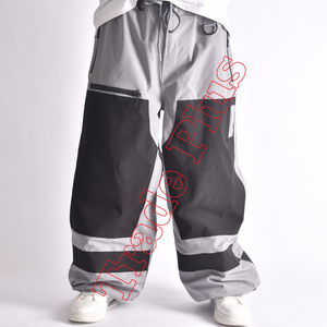 100% haute qualité deux tons gris et noir imperméable pantalon de neige avec boucles de ceinture bouches d'aération et poignets inférieurs élastiques pour une utilisation unisexe - Product Image 1