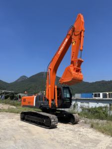 รถขุดไฮดรอลิกแบบล้อ Hitachi ZX240-3 ปี 2023 สภาพ 95% ใหม่ ใช้งานน้อย เครื่องยนต์ 125 กิโลวัตต์ กำลัง 23 ตัน คุณภาพเยี่ยม - Product Image 5