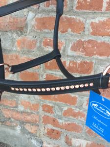 Cabestro de caballo anatómico de cuero inglés cómodo de la mejor calidad con hebillas de latón de costura elegante cabestros ajustables para caballos - Product Image 4