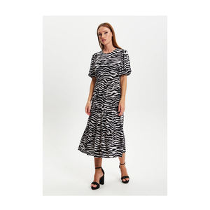Nouvelle robe mi-longue en viscose imprimée zèbre à la mode pour femmes et filles à prix raisonnable de l'Inde - Product Image 1